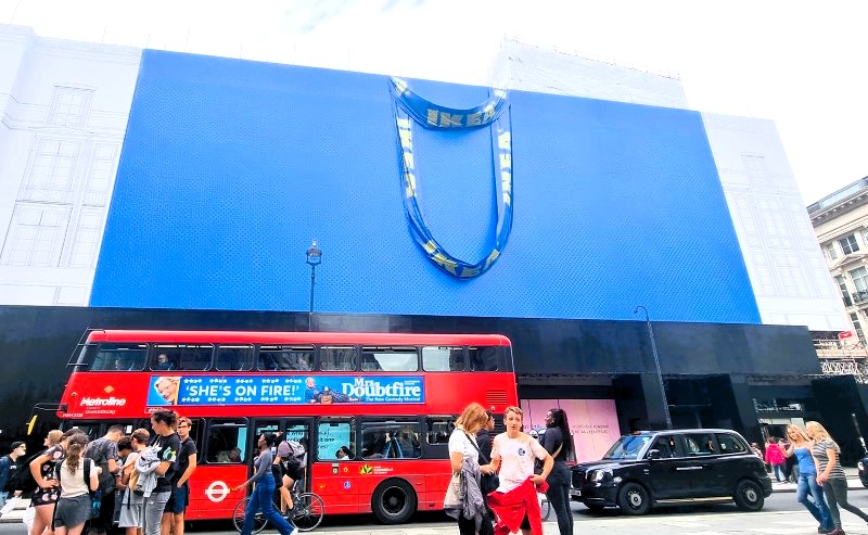 IKEA Oxford Circus FRAKTA bag building wrap