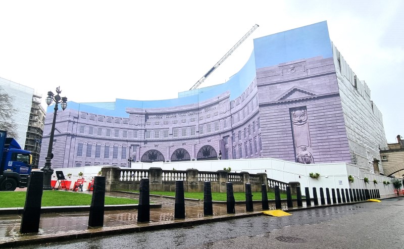 Admiralty Arch scaffold wrap