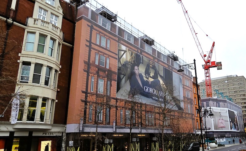 Giorgio Armani Sloane Street Embrace Building Wraps Giorgio Armani Sloane Street Embrace Building Wraps
